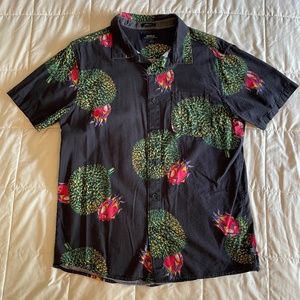 Roark Men's Shirt – Large – Artifacts of Adventure